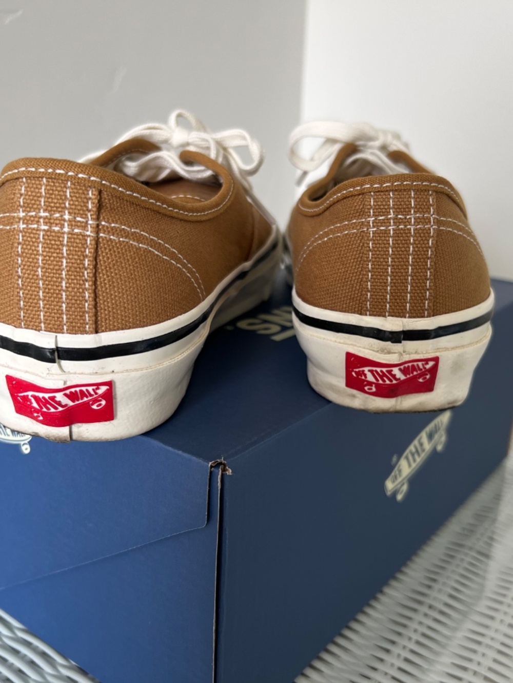 vans premium authentic - Picture 9 of 11
